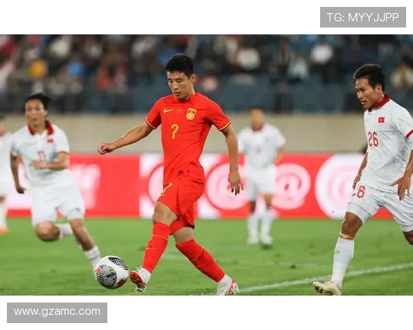 中国足球强势崛起世界杯预选赛迎来新挑战全力冲刺国际舞台