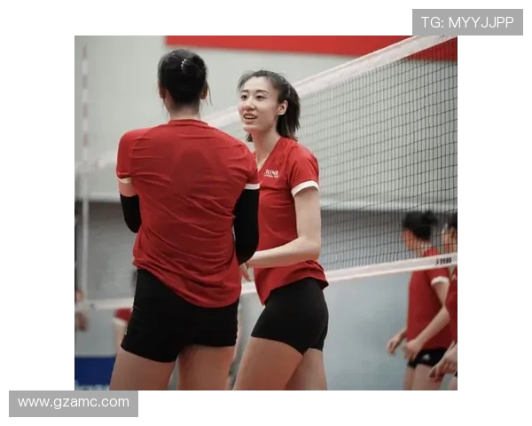 中国女排逆转取胜展现团队精神再度点燃全国球迷热情