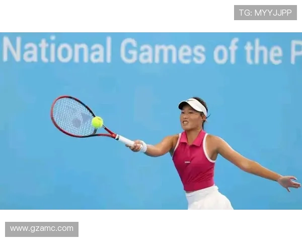 网球赛事激战正酣 头号种子逆袭晋级 半决赛对决悬念迭起