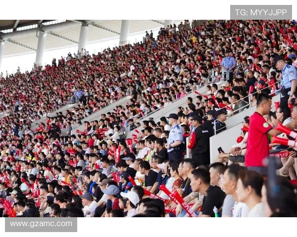 体育劲旅鏖战赛场掀起胜负波澜再燃巅峰对决激情时刻全球迷沸腾夜