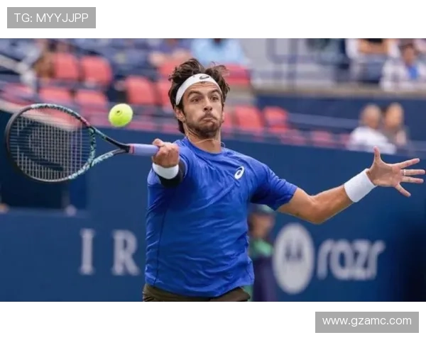 新赛季网球巡回赛全球赛场焦点对决频现名将状态引发球迷热议 新赛季网球巡回赛全球赛场焦点对决频现名将状态引发球迷热议